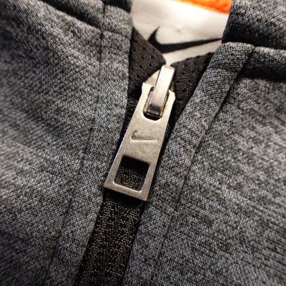 Nike Therma-FIT Full Zip Hoodie Kids XS (4) Gray Black Orange - Picture 4 of 8